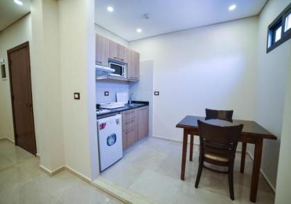 Al Jawhara Suites - image 14