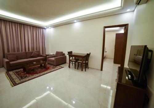 Al Jawhara Suites - image 4