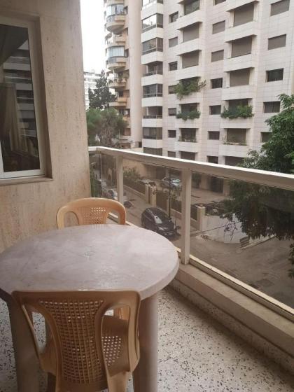 A Lovely Spacious 1BR Apartment in Hamra Center - image 8