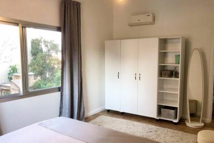 Lovely 2 Bedroom in Gemmayze - image 12