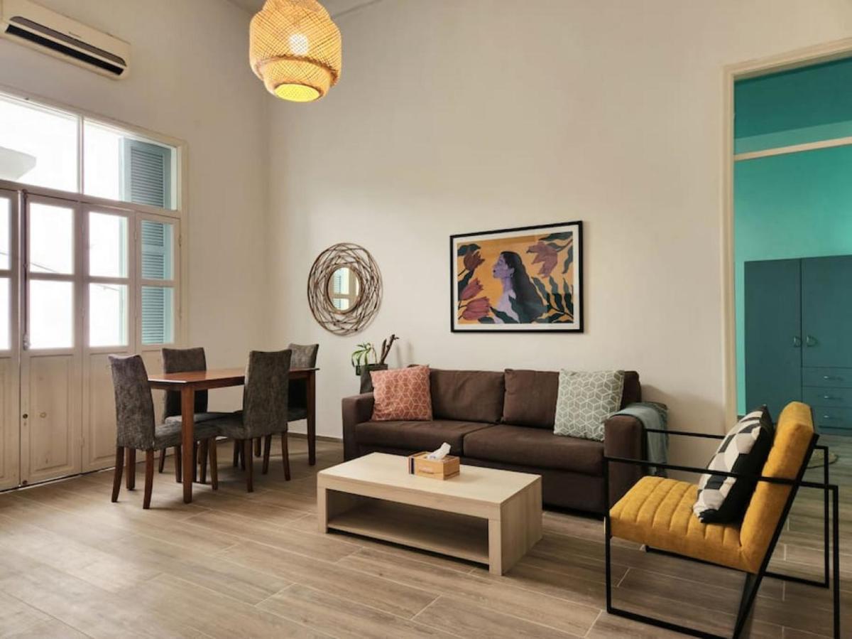 Spacious 2 Bedroom Apt In Mar Mikhael - image 4